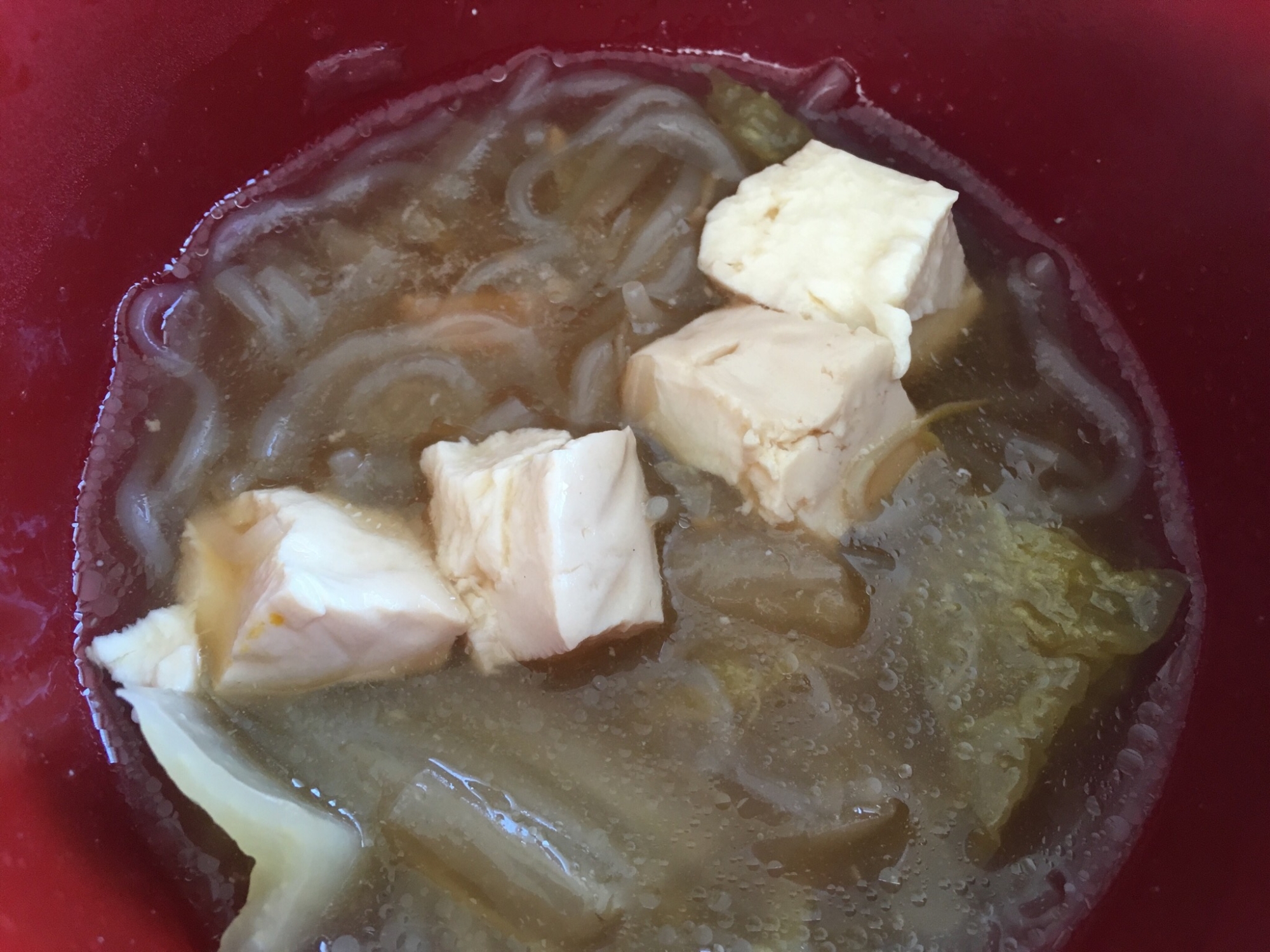 白菜としらたきと豆腐のスープ