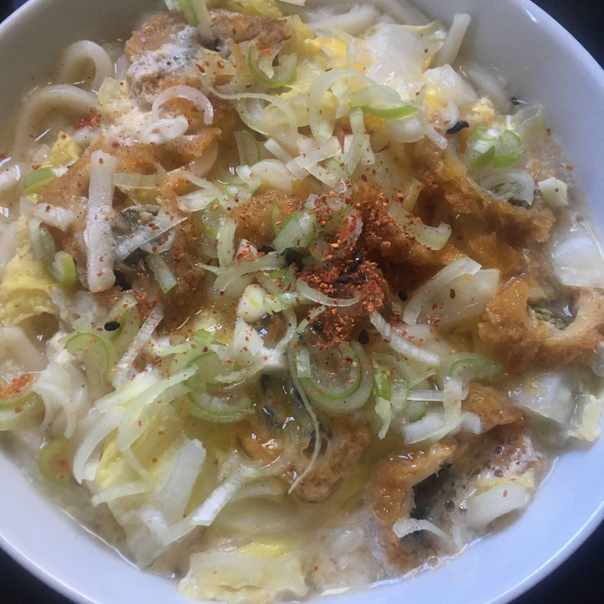 カキフライと白菜、卵の煮込みうどん