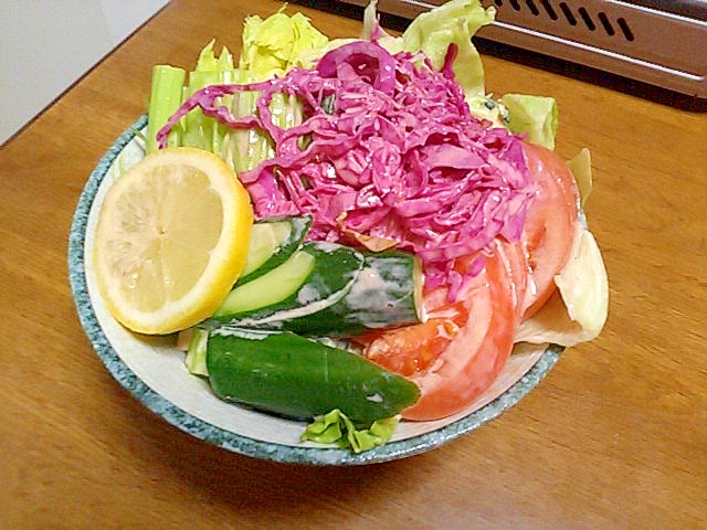 ざく切り野菜で居酒屋風！簡単野菜サラダ