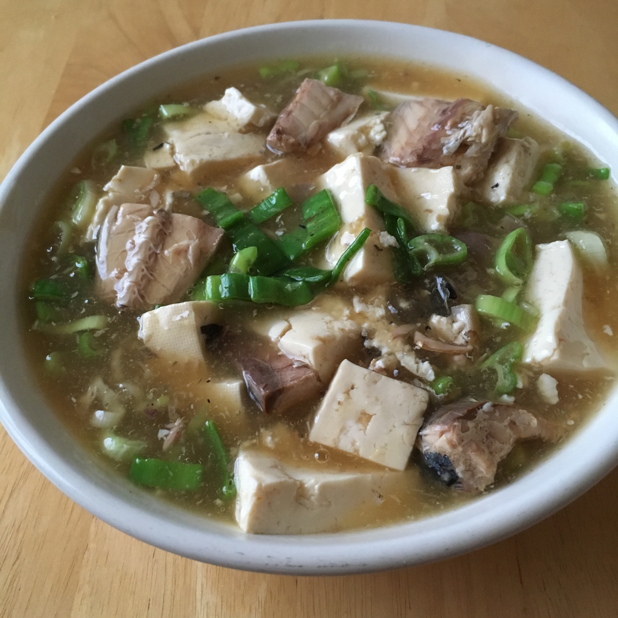 サバ缶と木綿豆腐の煮物♪