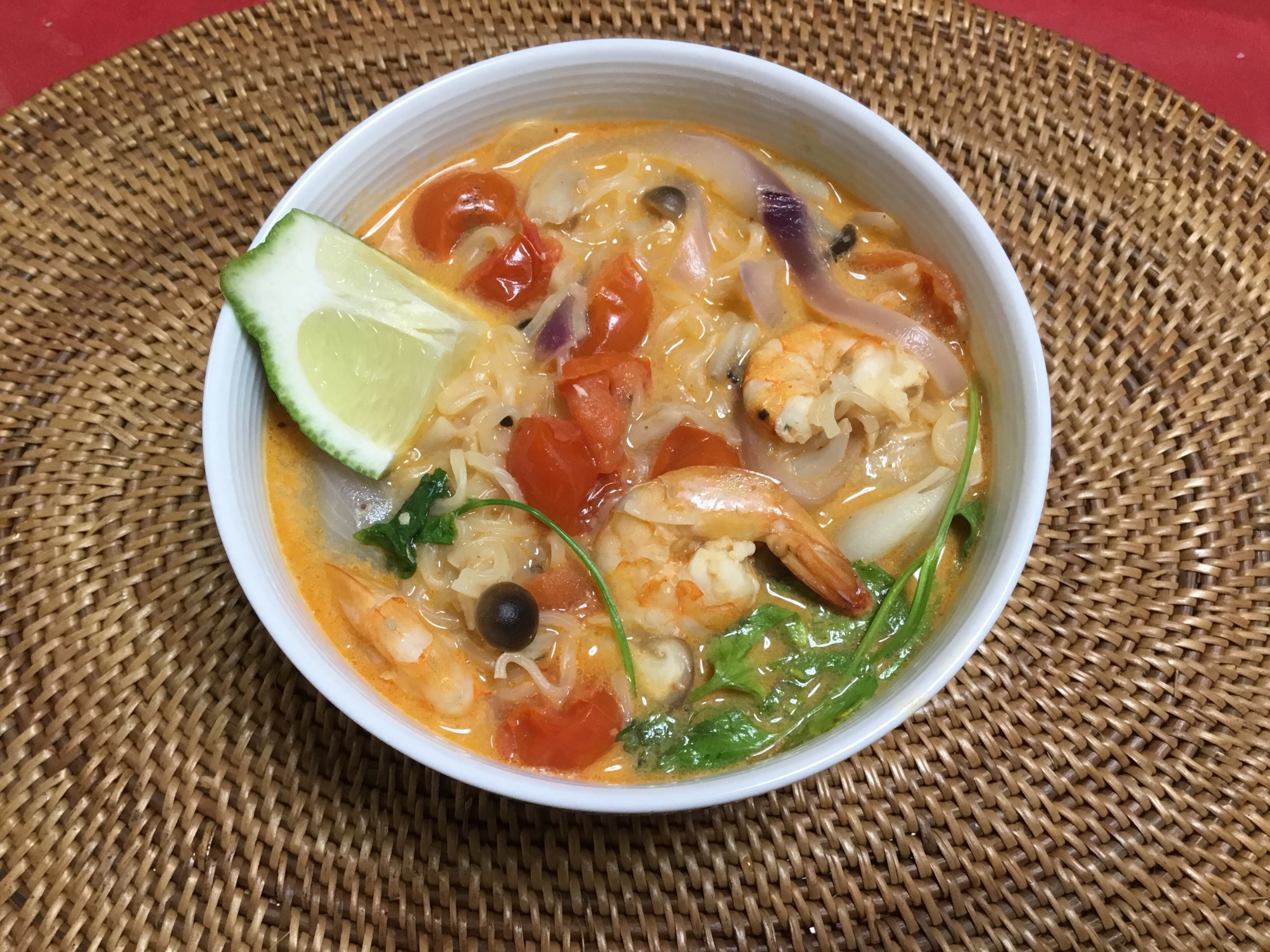 タイのクリーミートムヤムクンヌードル レシピ 作り方 By ぺろぽろ 楽天レシピ