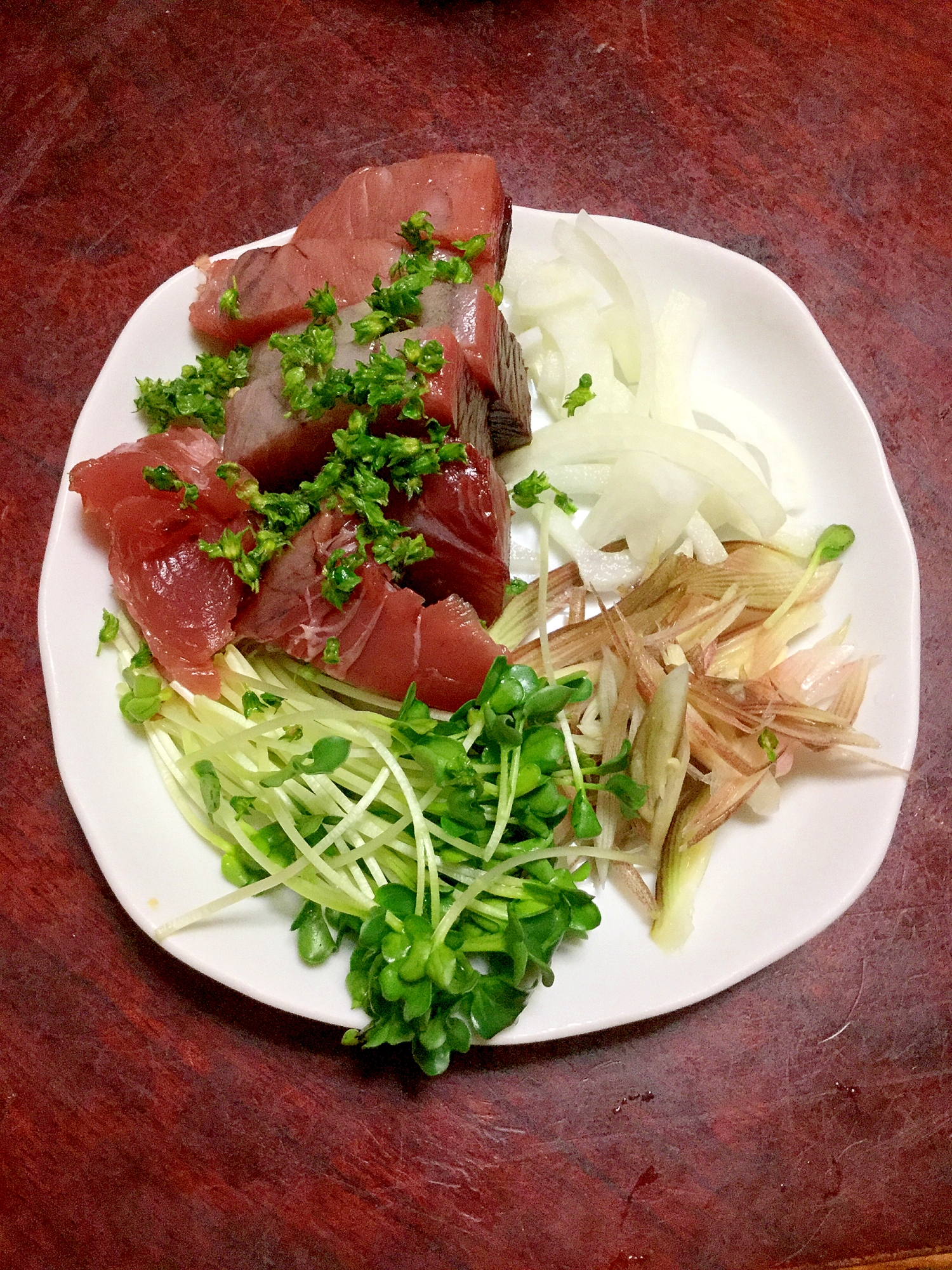 つぶつぶ紫蘇の実まみれのかつおの刺身 薬味三昧 レシピ 作り方 By とりあえず乾杯 楽天レシピ つぶつぶ紫蘇の実まみれのかつおの刺身 薬味三昧 レシピ 作り方 By とりあえず乾杯 楽天レシピ