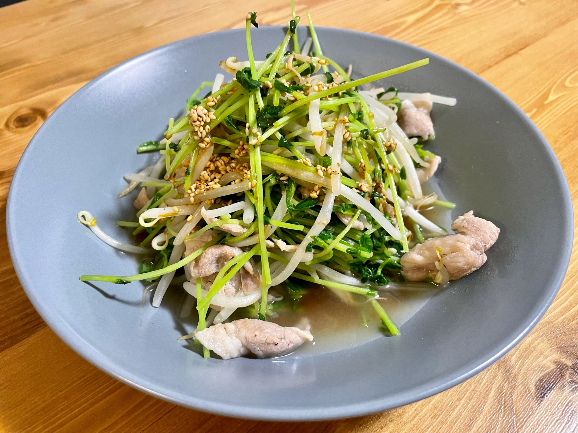 ピリ辛 豆苗もやし豚バラ炒め レシピ 作り方 By あなの 楽天レシピ ピリ辛 豆苗もやし豚バラ炒め レシピ 作り方 By あなの 楽天レシピ