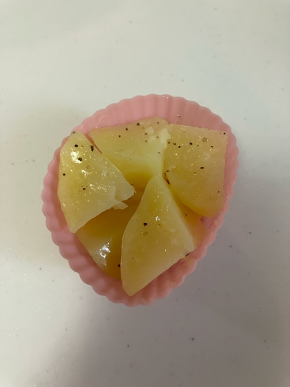 バター風味の粉ふき芋