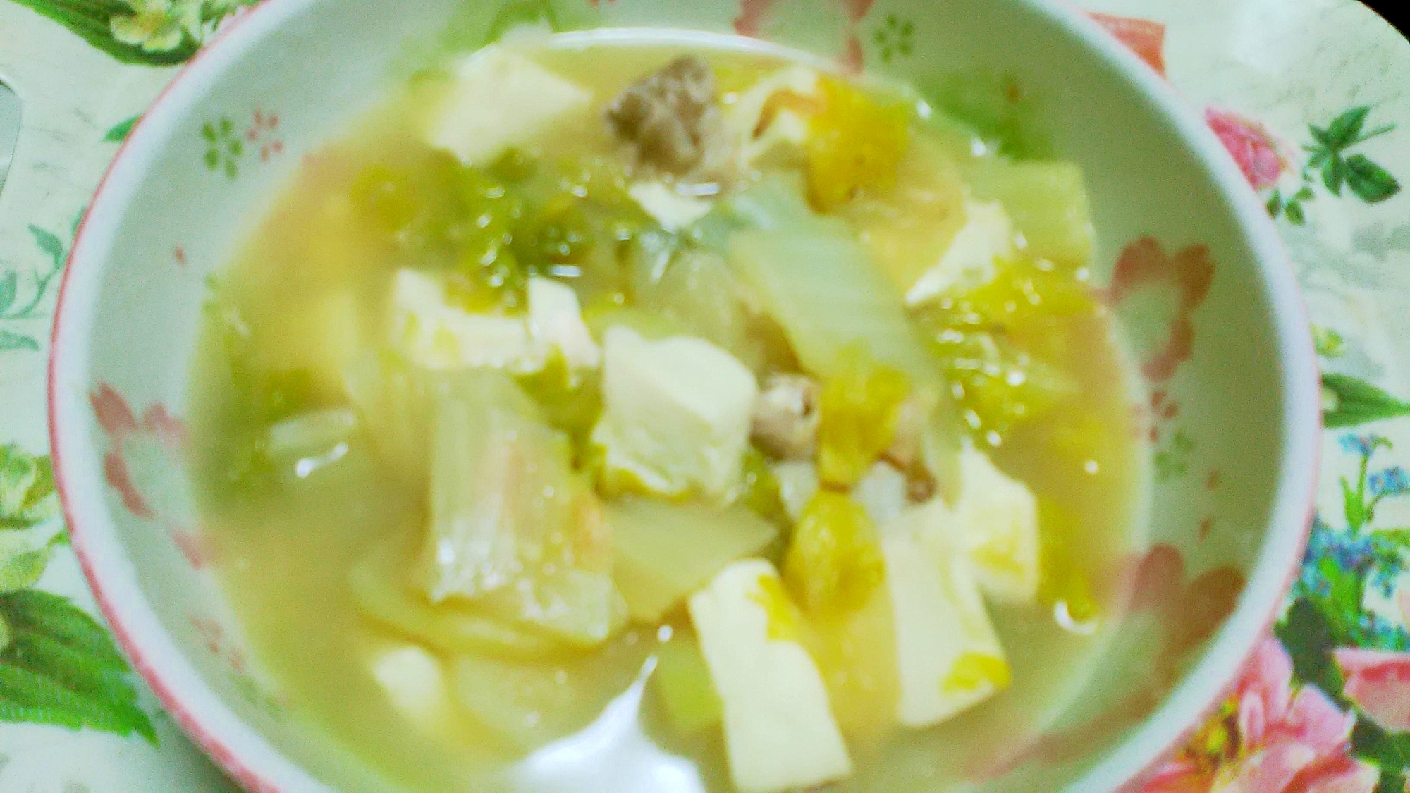 豚小間肉と大根、豆腐白菜、干しエビの煮物