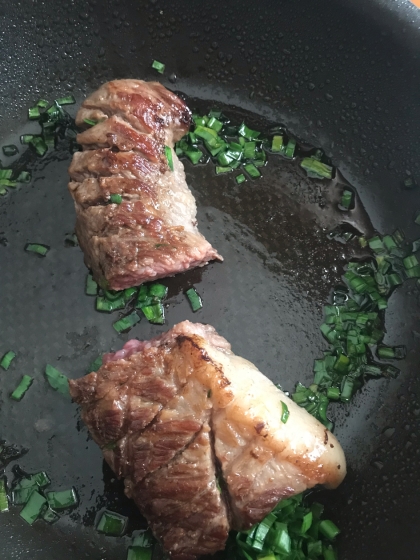 美味しく焼くコツ！サーロインステーキの焼き方