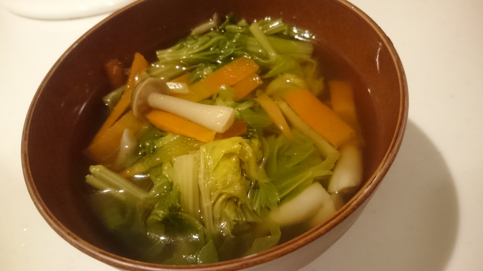美肌効果 セロリの葉のスープ レシピ 作り方 By Asian0531 楽天レシピ