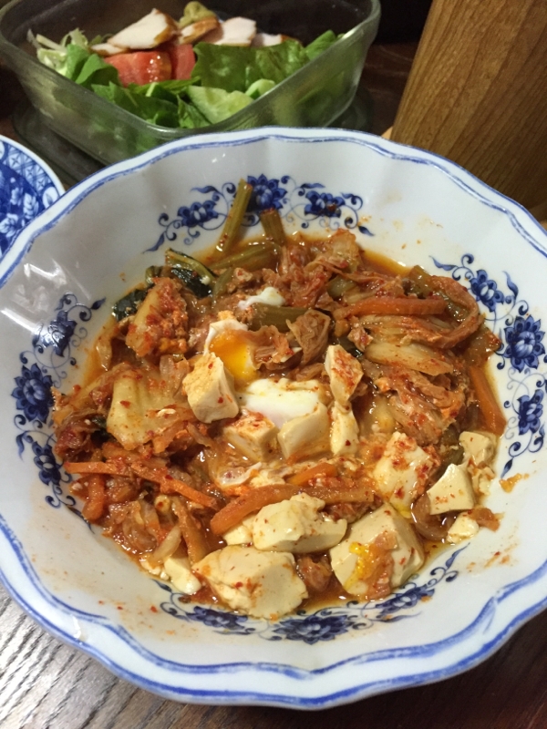 在庫一掃！豆腐と野菜のキムチ煮込み