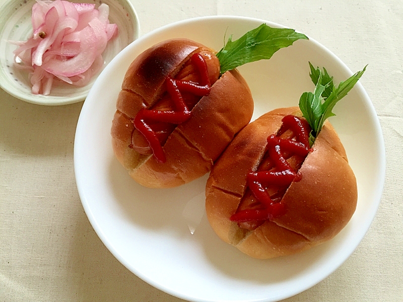 バターロールの焼きウインナーサンド♪