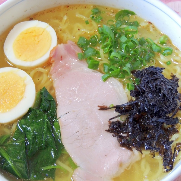 コツ無し1分 混ぜるだけ Wスープの塩ラーメン レシピ 作り方 By やまさ 楽天レシピ コツ無し1分 混ぜるだけ Wスープの塩ラーメン レシピ 作り方 By やまさ 楽天レシピ