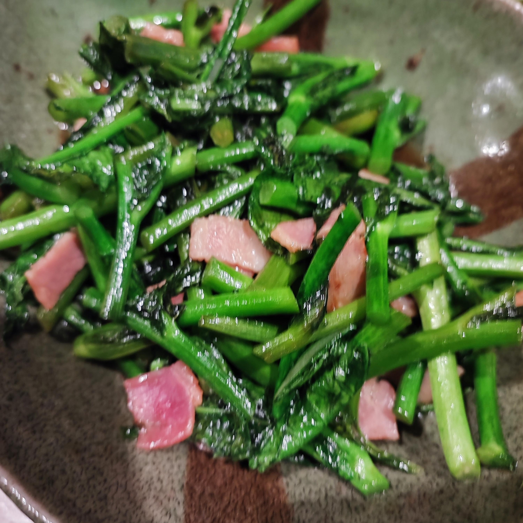 のらぼう菜とベーコンの中華炒め