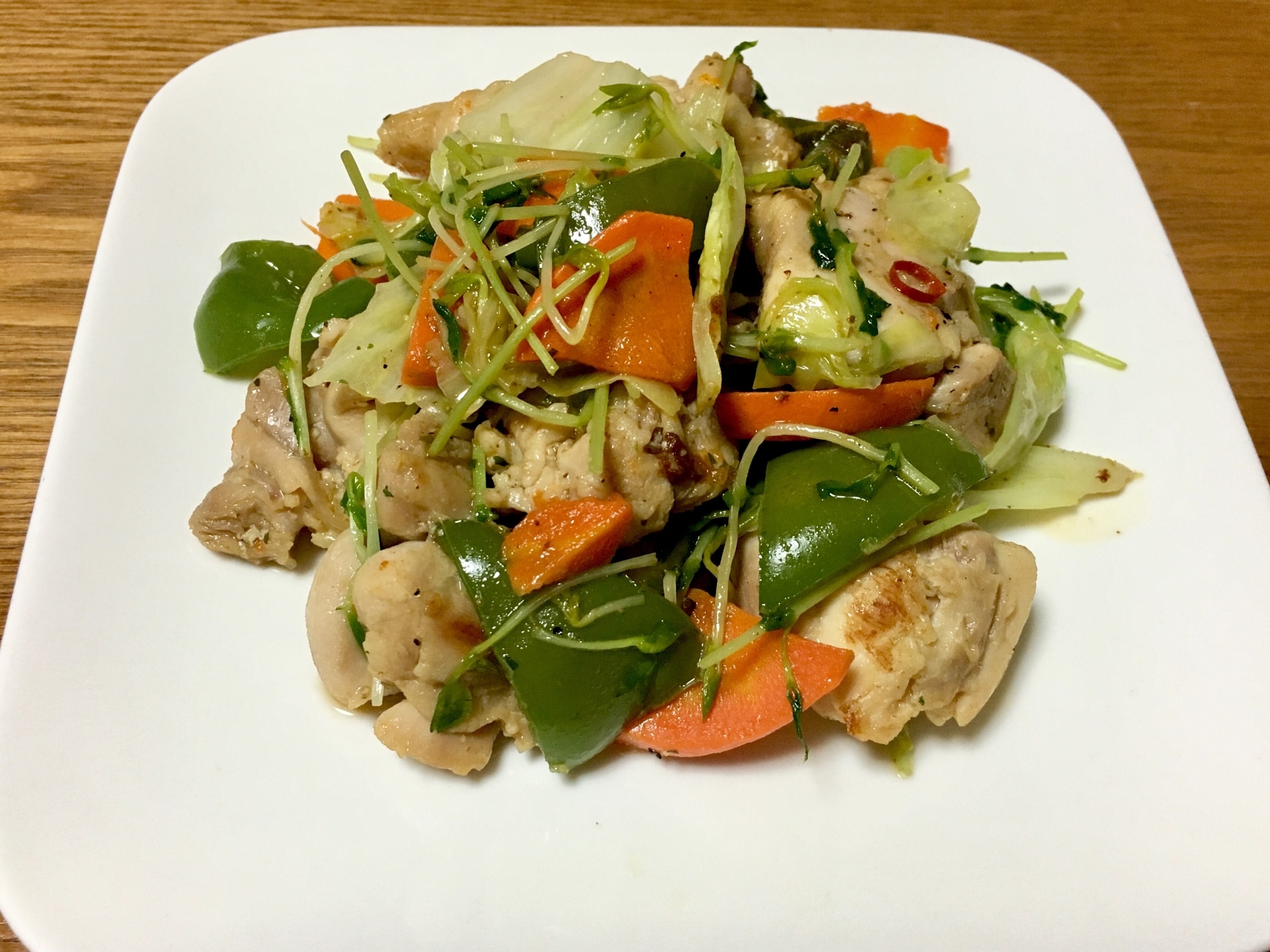 鶏肉と野菜のスパイシー炒めのレシピ