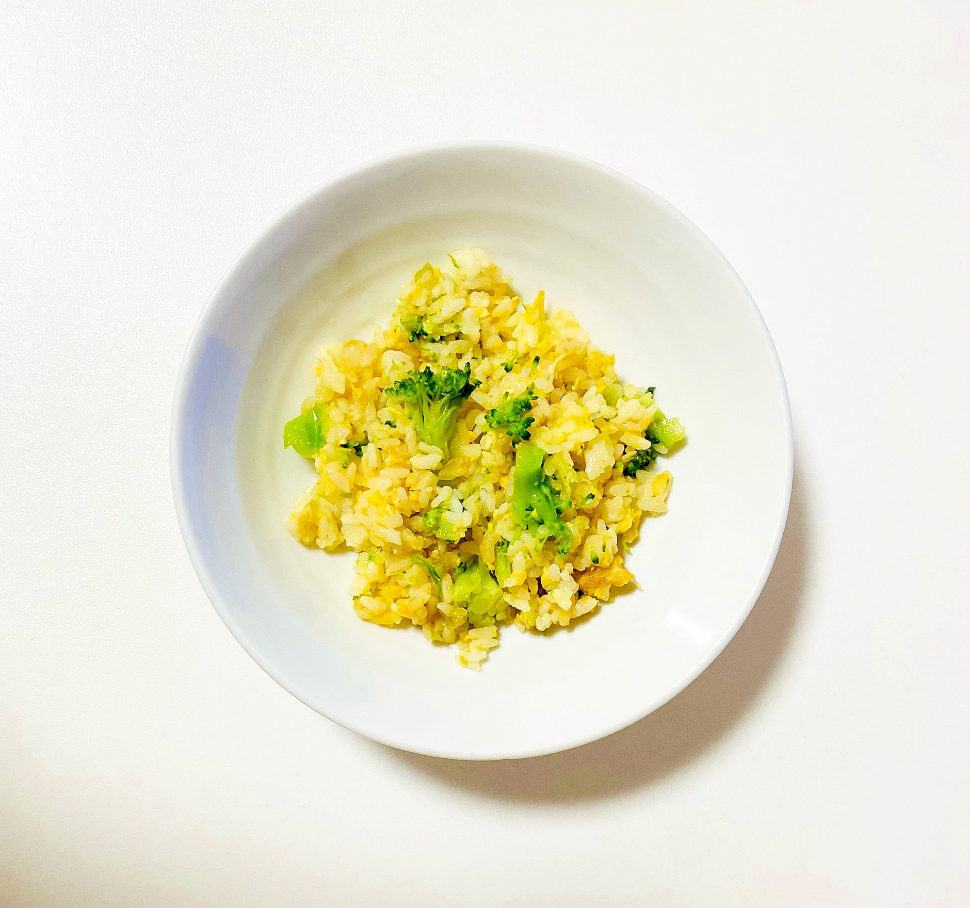 ランチにブロッコリーの卵炒飯