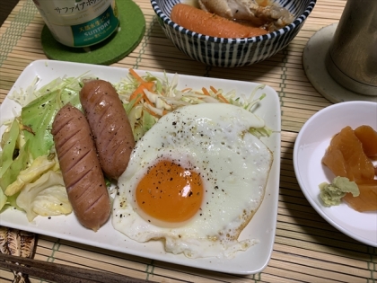 ザ！晩酌っ！ですご飯は不在です。うるうるの黄身を死守してシメでご飯と完食したのでお許し下さい。って、スグデキでビのお供にもなれちゃう最強タッグでしたドモゴチ様！