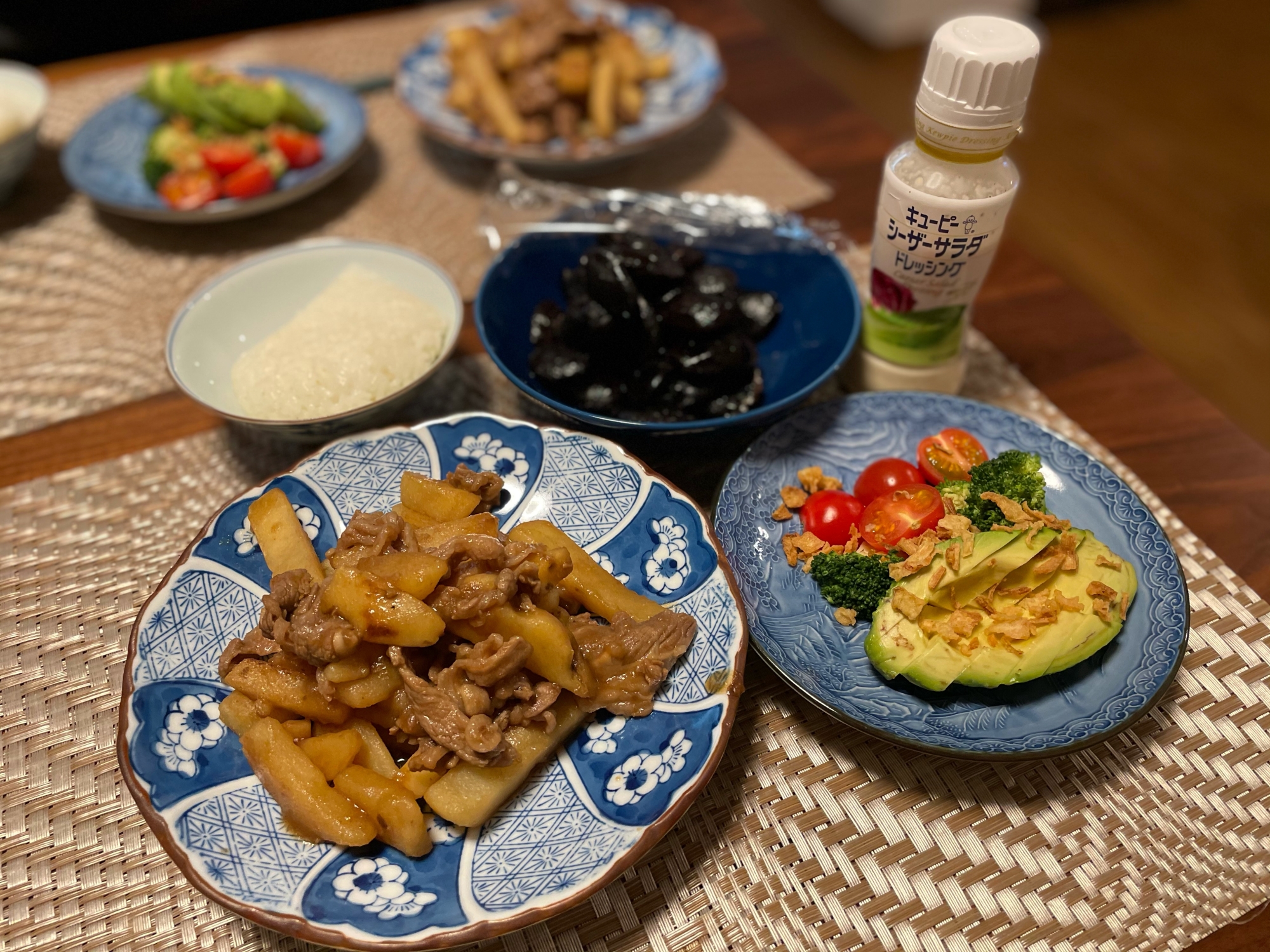 じゃがいもと牛こま肉のはちみつ醤油炒め