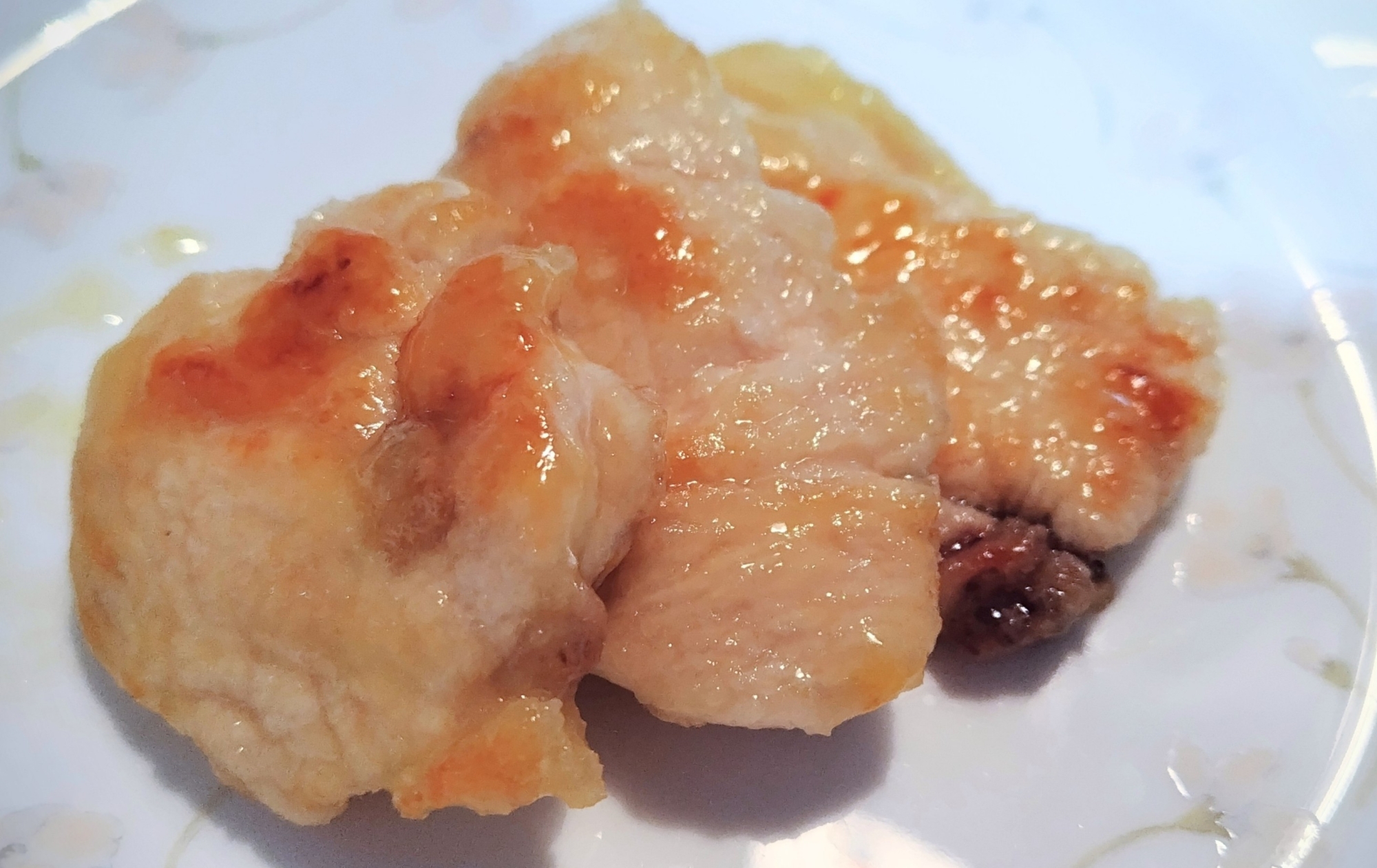 鶏むね肉で⚝ジューシーなガーリックバターチキン