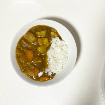 小さめ具材の柔らかカレー