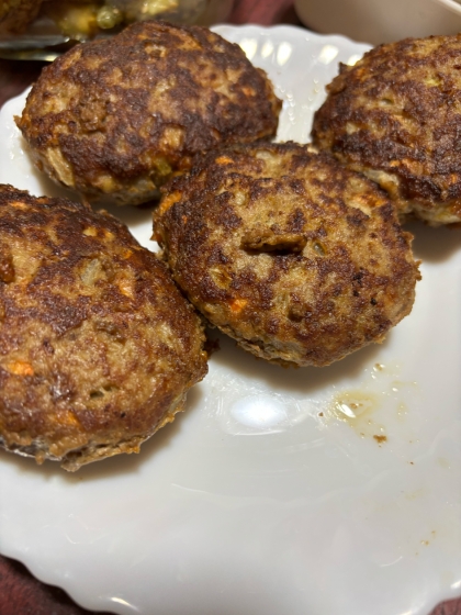 パサパサ卒業！肉の旨味たっぷりハンバーグ！