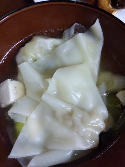 ワンタンとほうれん草スープ