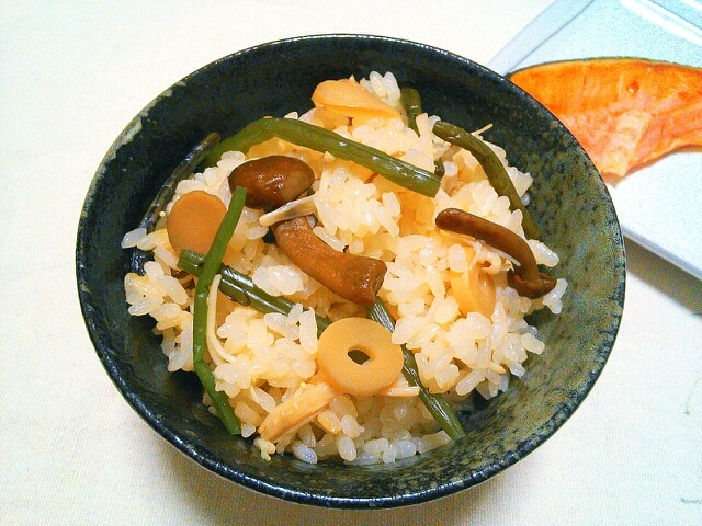 めちゃ簡単！！優しいお味のえのき入り山菜ごはん♡