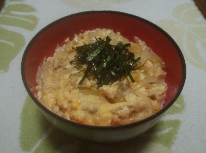 子供が喜ぶ(^^)簡単ツナ缶と玉ねぎの卵とじ丼♪