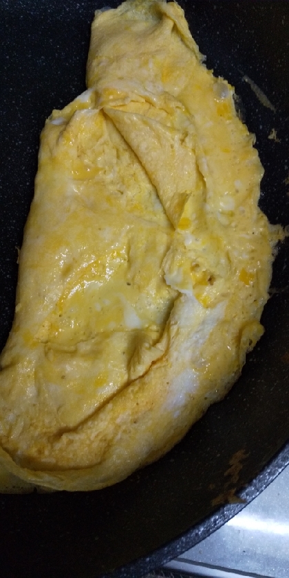 チーズ入りの薄焼き卵