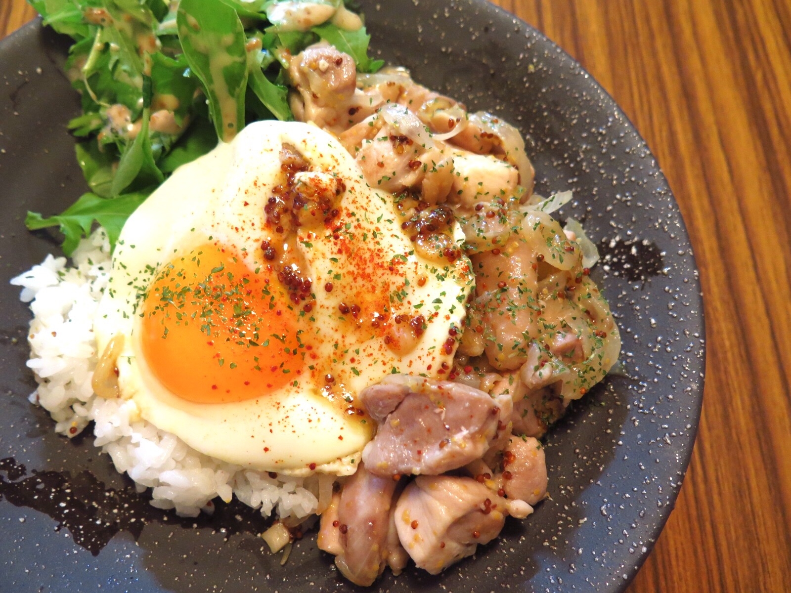 進化系♪鶏モモのハニーマスタードの親子丼