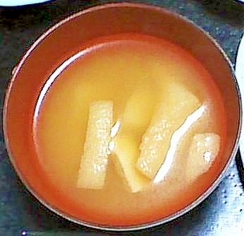 木綿豆腐と油揚げの冷やし味噌汁