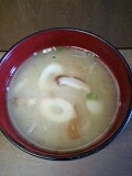 椎茸と竹輪のお味噌汁、美味しかったです☆
ごちそうさまでした♪