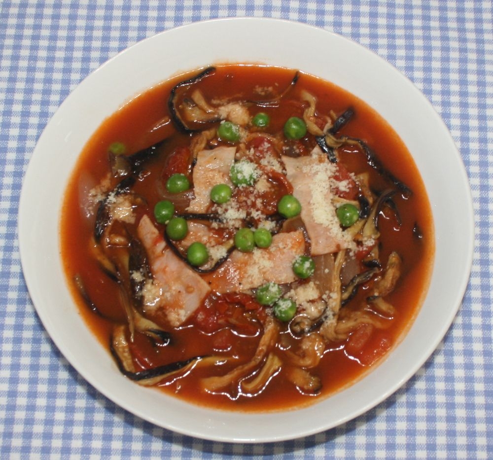 ドライベジ麺☆乾燥なす麺でコンソメトマトスープ