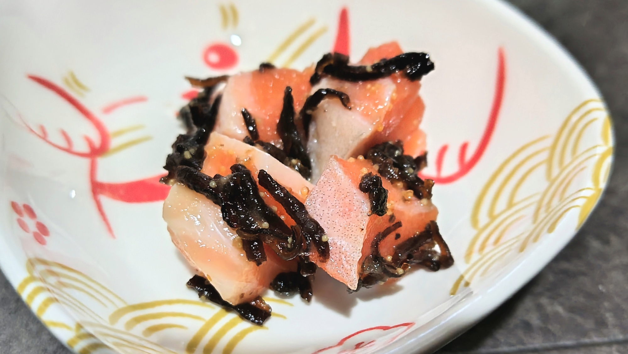 お酒のおつまみにもꕥサーモンきくらげ