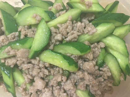 きゅうりと豚挽き肉のピリ辛炒め