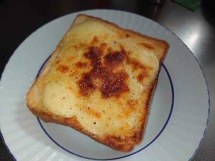 チーズマヨトースト