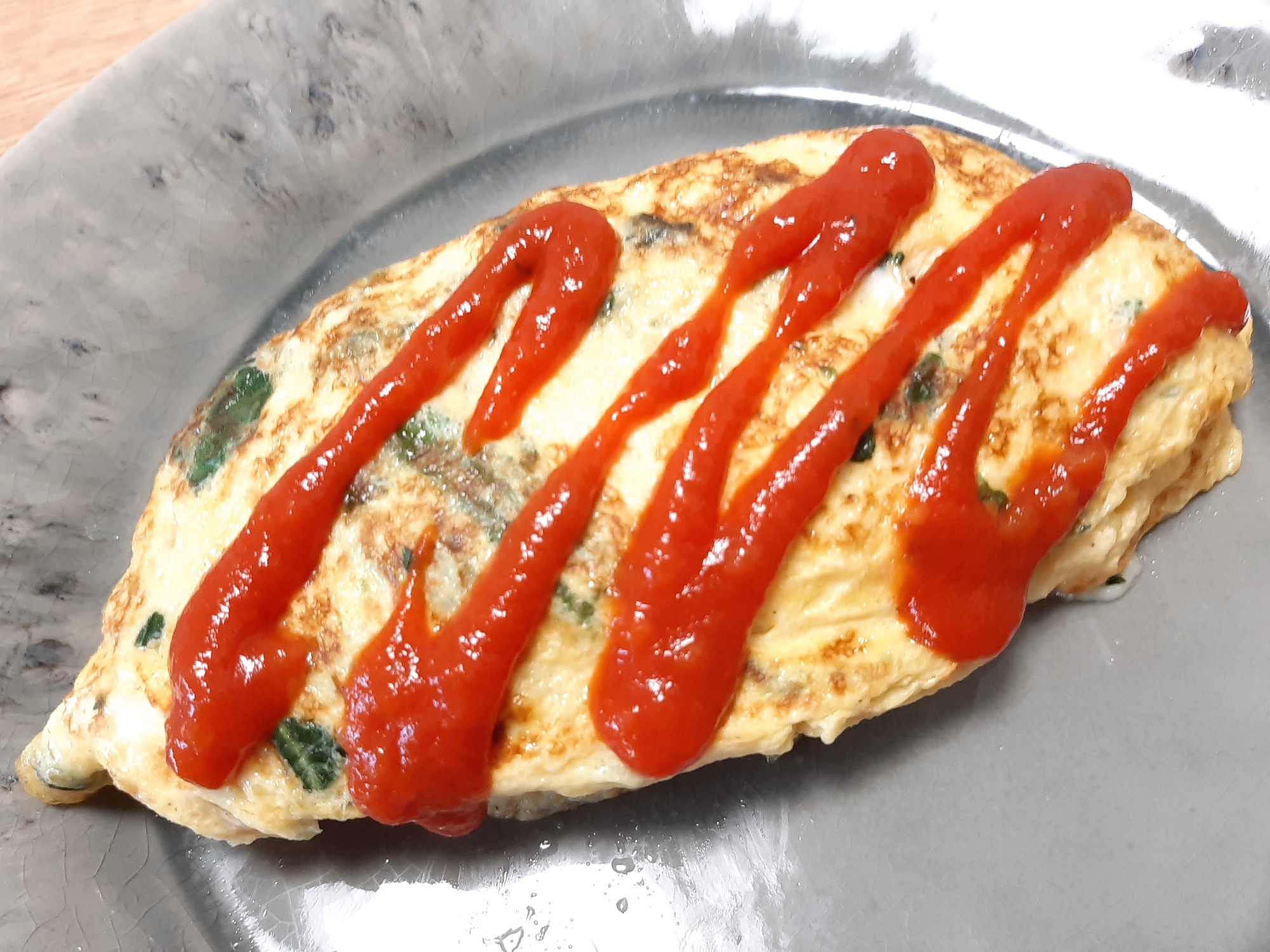 トマトソースで作る☆ポパイチーズオムライス
