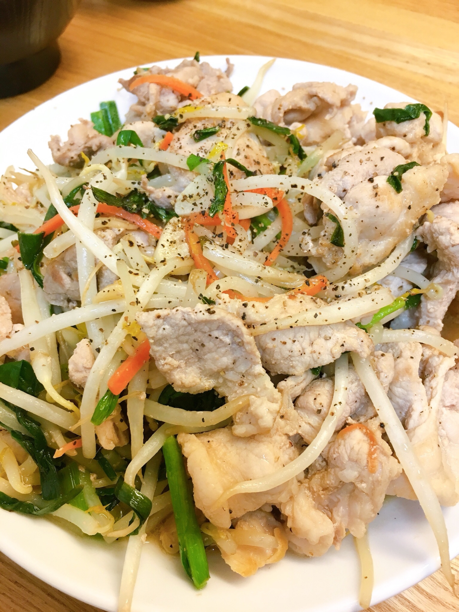 手抜きしたい日に 炒めるだけ肉野菜炒め レシピ 作り方 By おちく 楽天レシピ