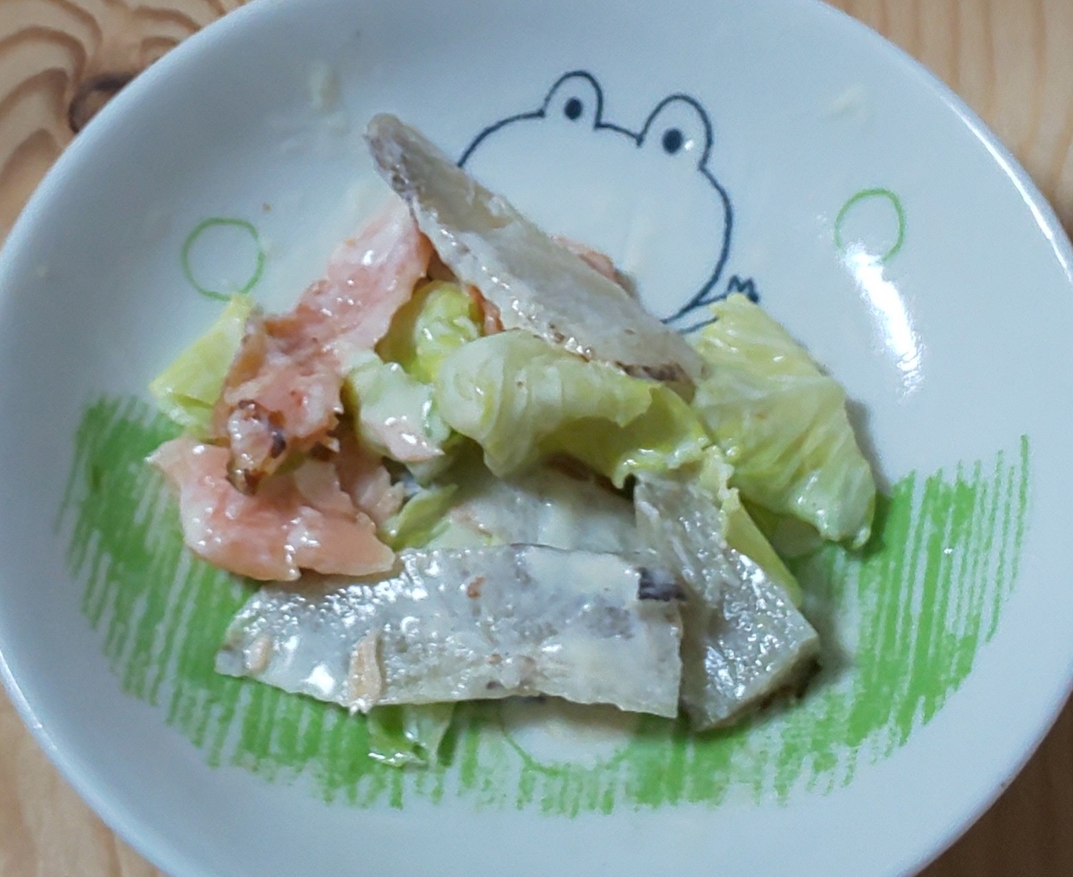 鮭とキャベツのごぼうサラダ(#^.^#)