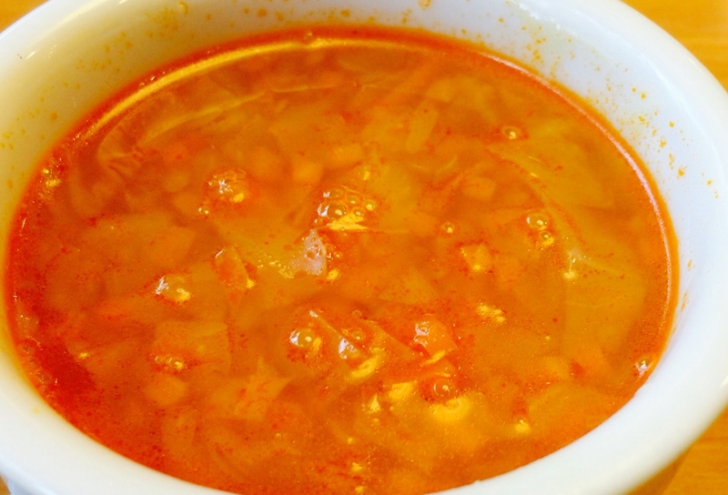 キャベツとニンジンのトマトスープ