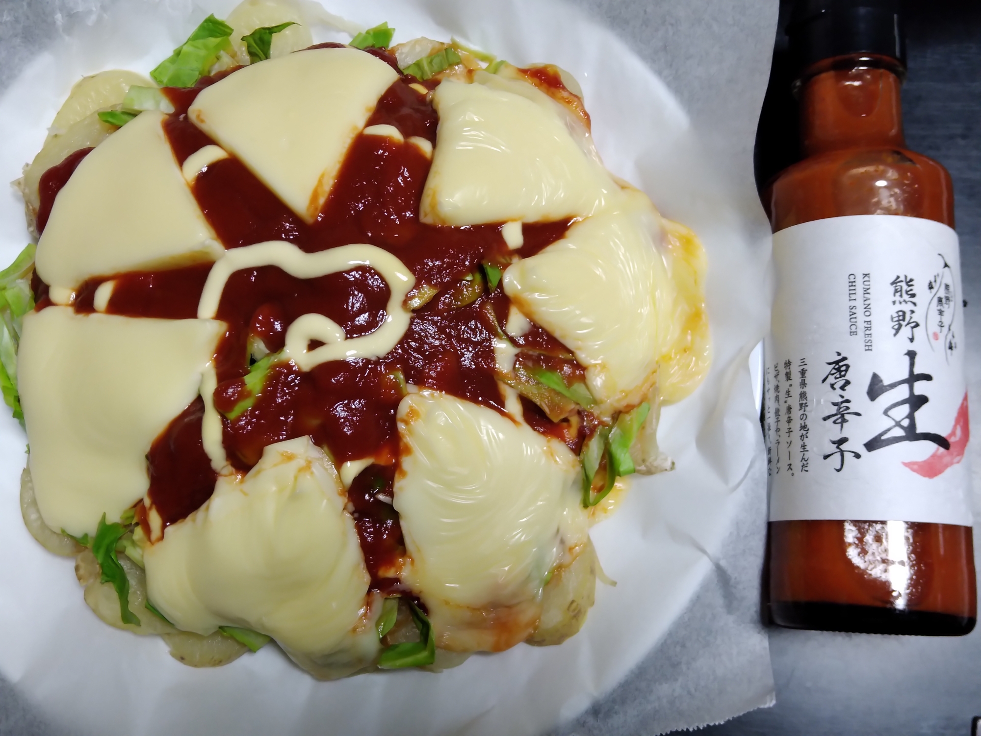 6Pチーズ（国産）でジャガイモとキャベツのピザ