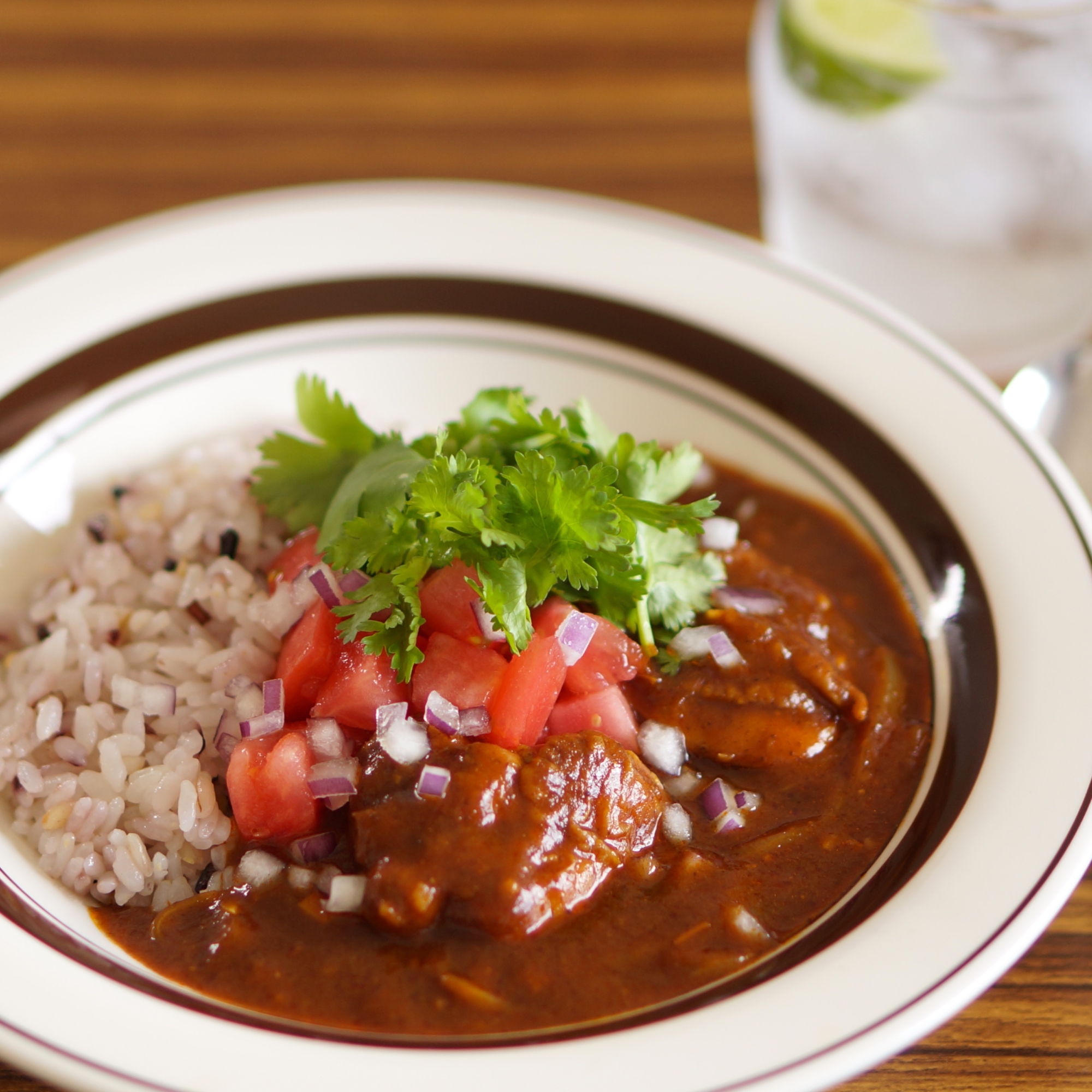 三十雑穀ごはんで チリトマトチキンカレー