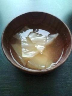 シンプルIS　THE　ベスト！春キャベツのお味噌汁