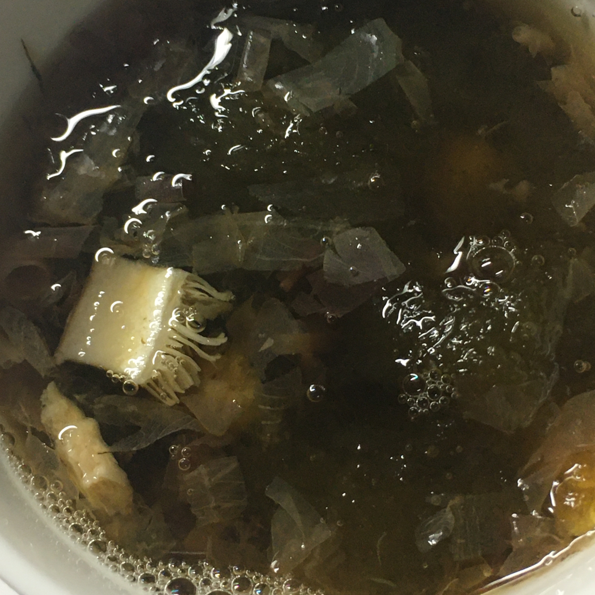 小腹が空いたら とろろ昆布しいたけ入り超簡単スープ レシピ 作り方 By Kodaru 楽天レシピ