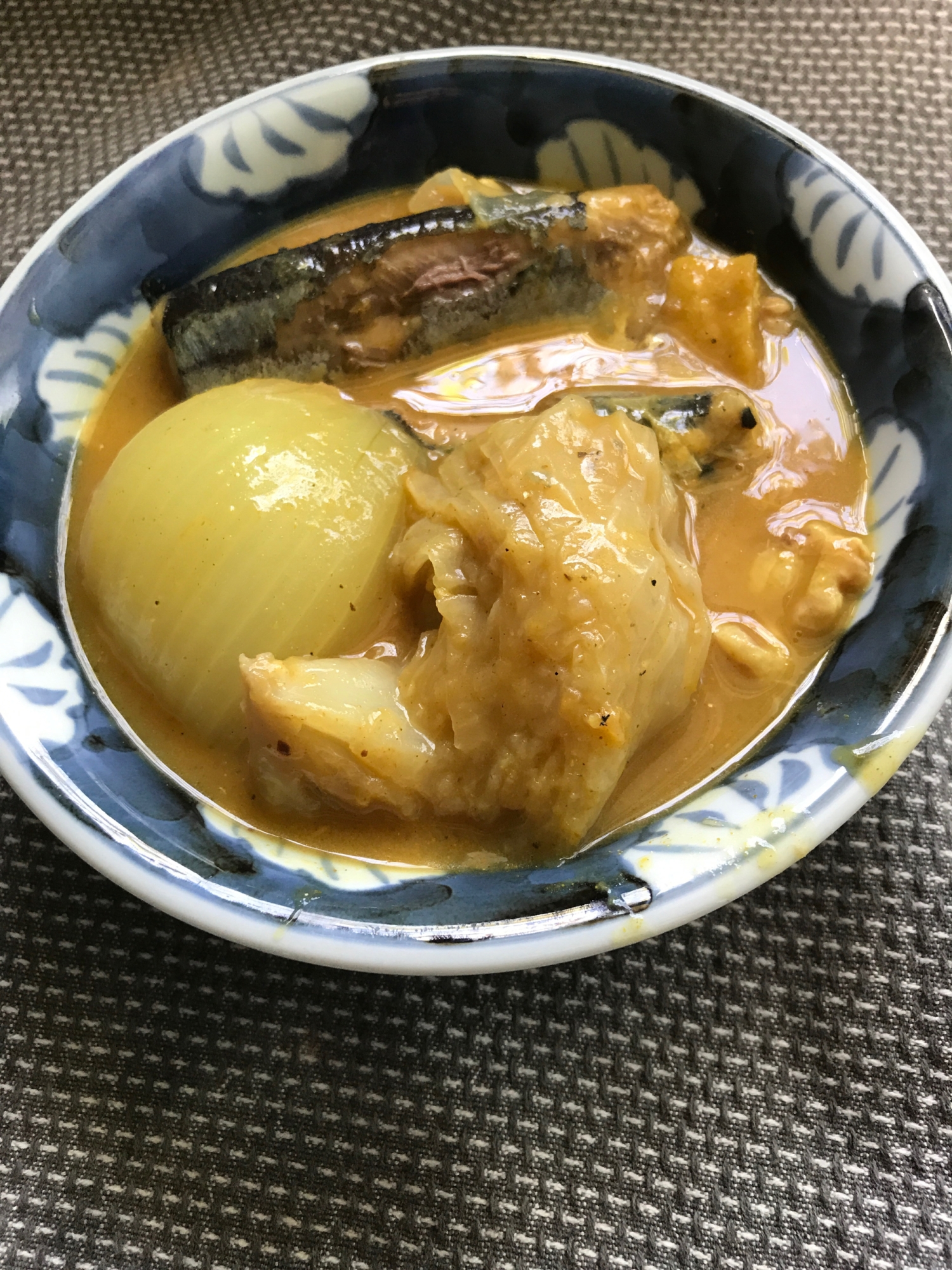 ゴロゴロ野菜の秋刀魚カレー
