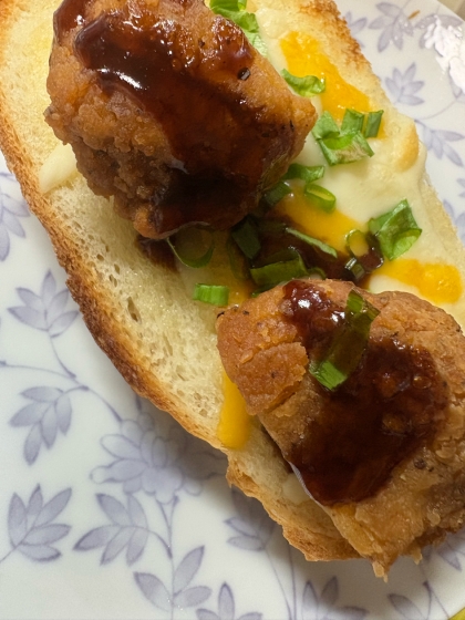 チーズトーストアレンジ 鶏唐揚げ&ねぎのせて