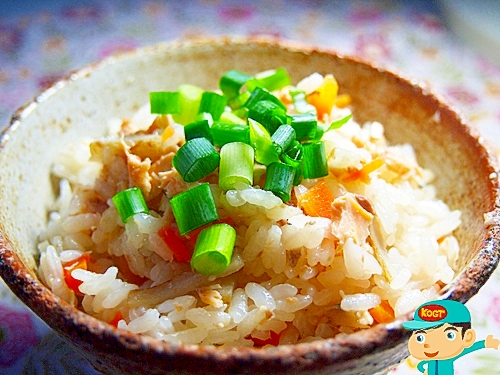 さけ缶で簡単♪鮭炊き込みご飯