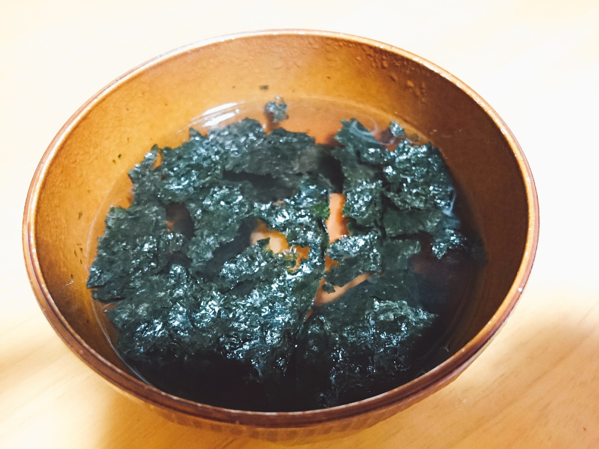 簡単、焼き海苔と梅干しのスープ