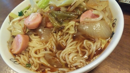 袋入りラーメンを使った野菜炒めラーメン