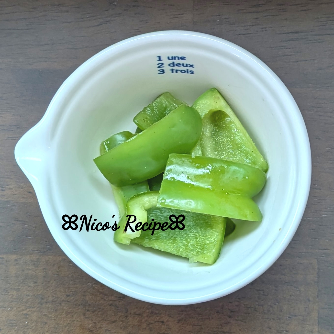 パプリカのマヨコンソメ炒め