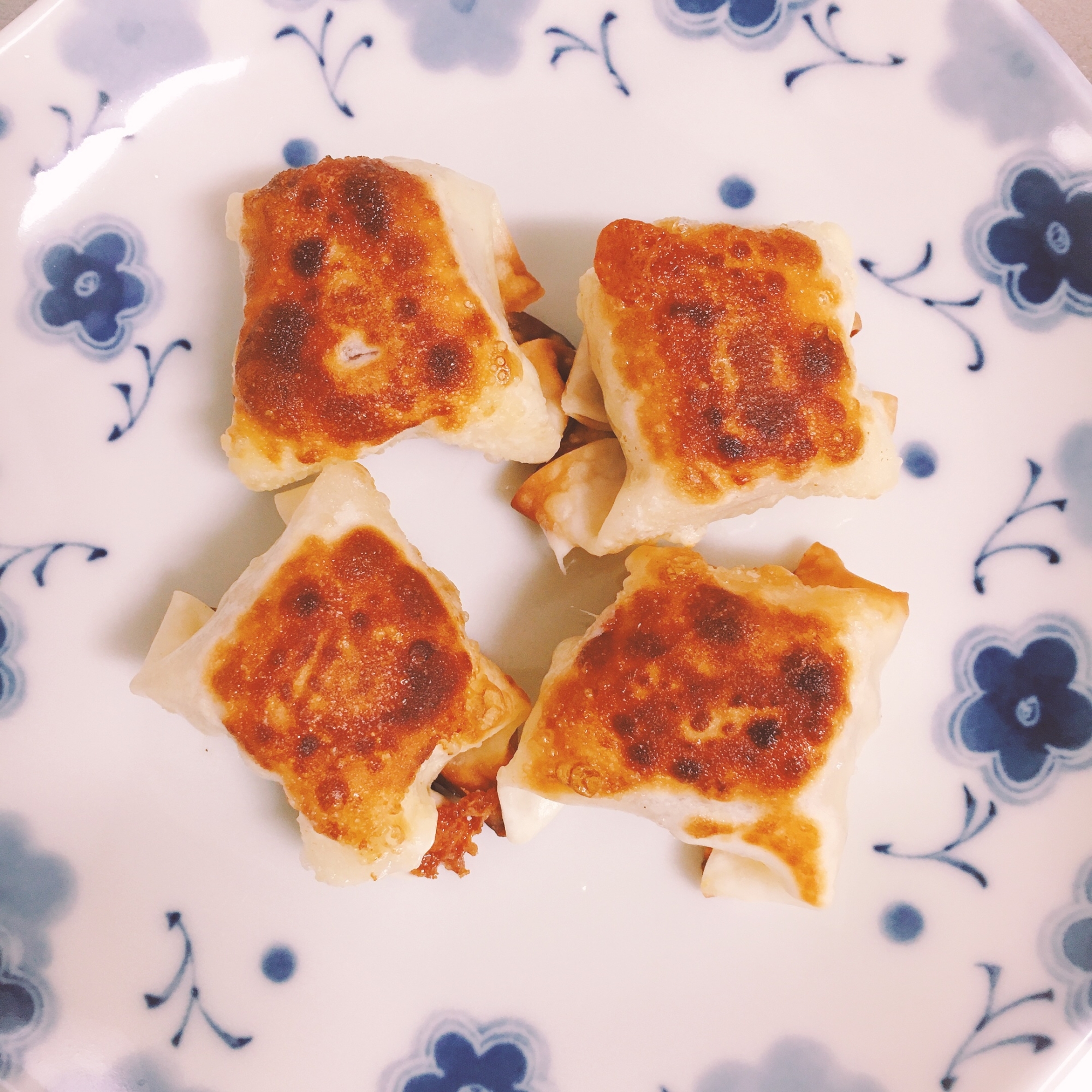 ウインナーとチーズの包み焼き