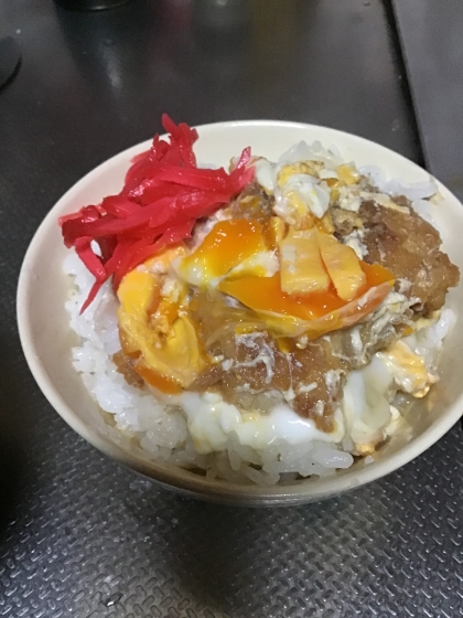 昨夜の残ったカツでお手軽お昼丼（かつ丼）