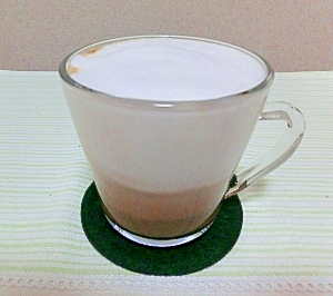 お家でもカフェのような♪ハニーカフェラテ